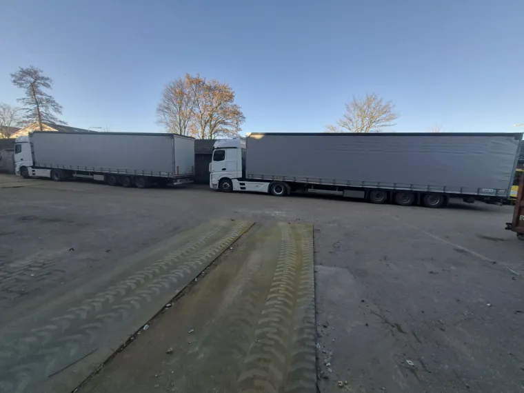 Transfert Pays Bas France en camion dédié, Charleville-Mézières, La Flèche Ardennaise